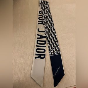 OBLIQUE MITZAH SCARF -Navy Blue Silk